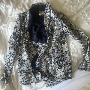 Kut from the Kloth Navy and White Cardigan